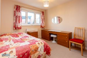 Bedroom- click for photo gallery